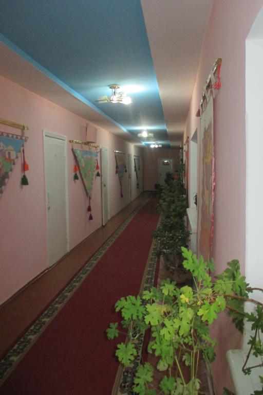 Otel Issyk-Kul Karakol Exteriör bild