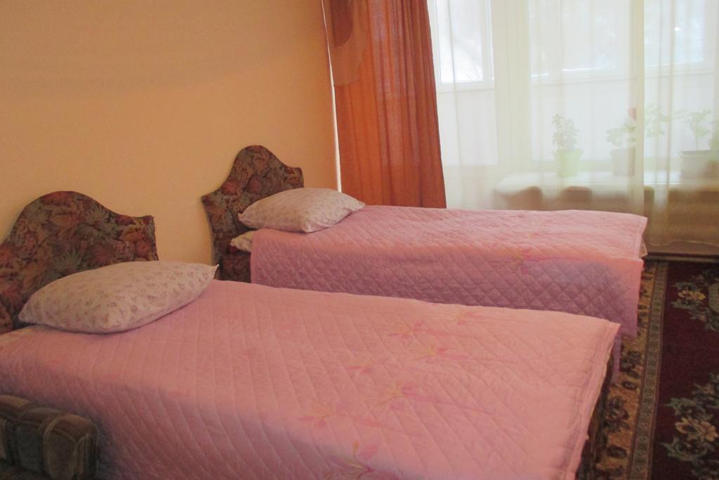 Otel Issyk-Kul Karakol Rum bild